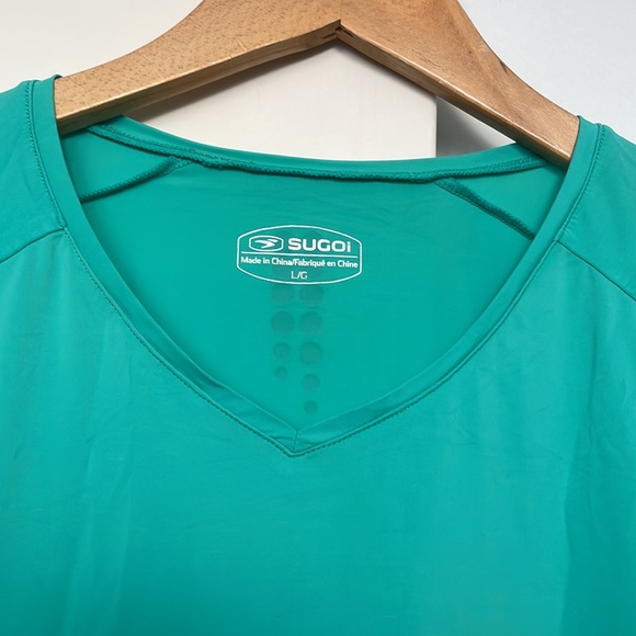 SUGOI Short Sleeve Athletic Top - Picture 3 of 5